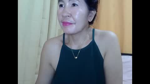 Snapshot of lavine1983 chatting on 09/17/25, 05:36 lavine1983 online show from 09/17/25, 05:36