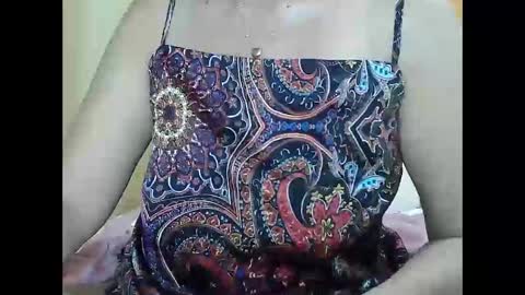 Snapshot of lavine1983 chatting on 10/08/25, 03:53 lavine1983 online show from 10/08/25, 03:53