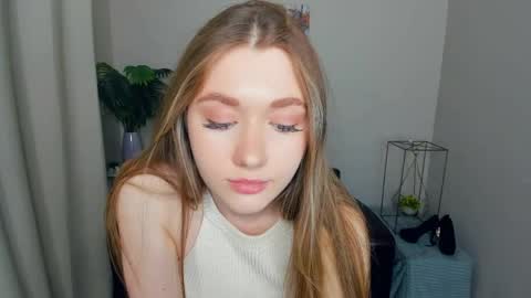Snapshot of laviniahoutz chatting on 05/30/26, 10:29 Jane online show from 05/30/26, 10:29