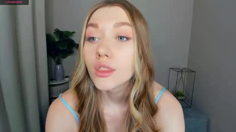 Snapshot of laviniahoutz chatting on 06/06/26, 08:13 Jane online show from 06/06/26, 08:13