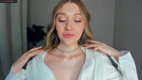 Jane online show from 06/24/26, 10:42