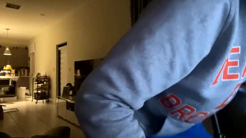 Snapshot of law_cambio chatting on 12/13/24, 08:41 law_cambio online show from 12/13/24, 08:41