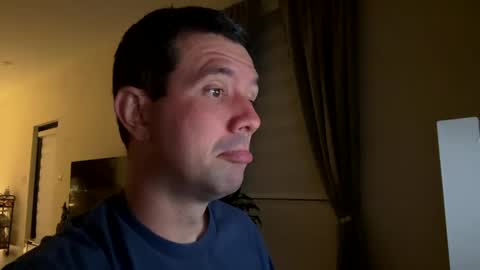 Snapshot of law_cambio chatting on 02/19/25, 06:44 law_cambio online show from 02/19/25, 06:44