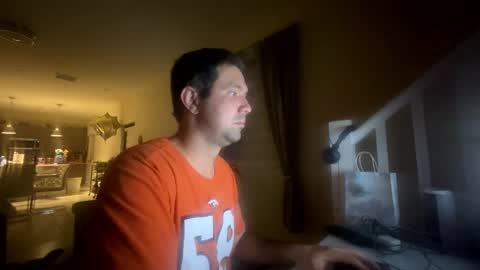 Snapshot of law_cambio chatting on 11/19/25, 10:48 law_cambio online show from 11/19/25, 10:48