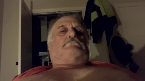 Snapshot of lawilling chatting on 09/23/25, 10:40 lawilling online show from 09/23/25, 10:40