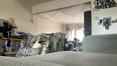 Snapshot of lawrencegreg106 chatting on 11/06/25, 03:46 lawrencegreg106 online show from 11/06/25, 03:46