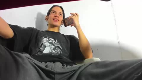 ZAmbrano online show from 09/19/25, 10:21