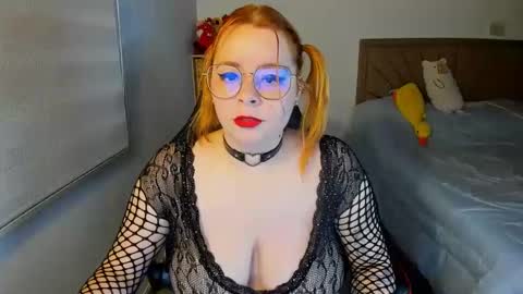 laylaah online show from 09/13/25, 01:05