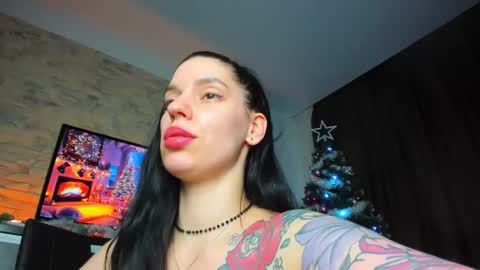 LayaMoon online show from 12/22/24, 02:38
