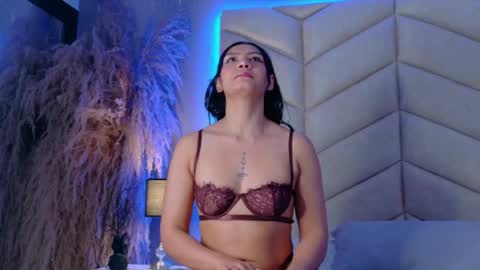 laya online show from 09/25/25, 04:05