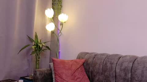 laya online show from 07/26/26, 04:09