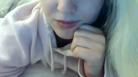 layannalea online show from 12/13/24, 02:21