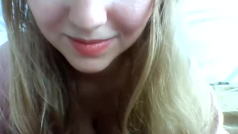 layannalea online show from 02/21/25, 08:49