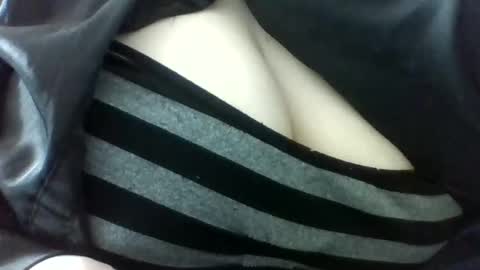 layannalea online show from 02/25/26, 07:01