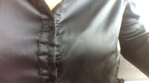 layannalea online show from 06/06/26, 12:05