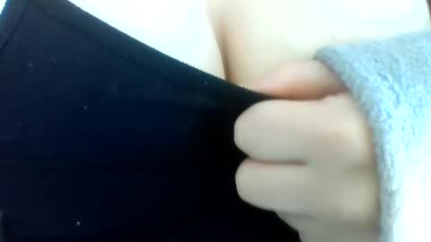layannalea online show from 07/06/26, 09:39