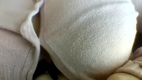 layannalea online show from 07/23/26, 05:00