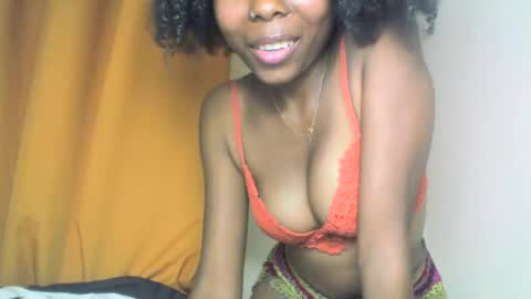 Snapshot of layannek chatting on 09/22/25, 06:32 layannek online show from 09/22/25, 06:32