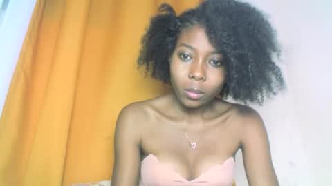 Snapshot of layannek chatting on 10/08/25, 07:11 layannek online show from 10/08/25, 07:11