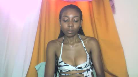 layannek online show from 11/15/25, 05:27