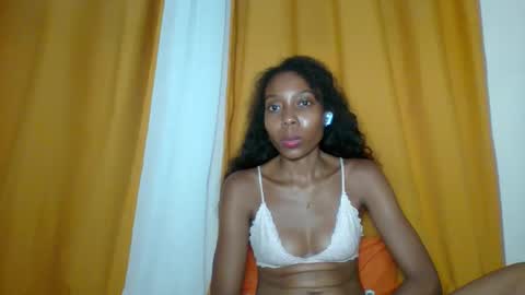 layannek online show from 02/07/26, 07:06