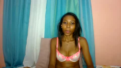 layannek online show from 07/15/26, 06:46