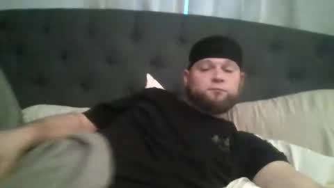 layinlow42 online show from 12/19/24, 12:34