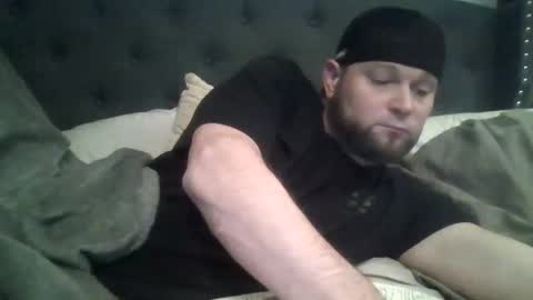 layinlow42 online show from 12/19/24, 10:10