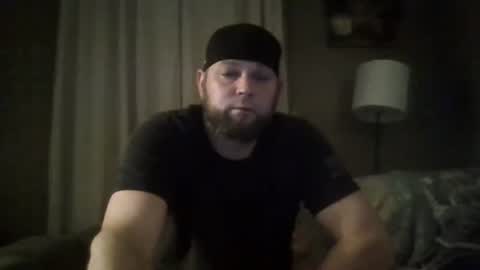 layinlow42 online show from 01/01/25, 08:13