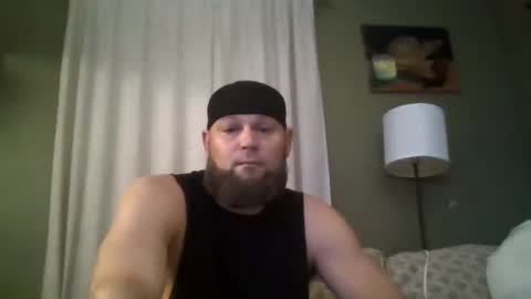 layinlow42 online show from 10/21/25, 05:19