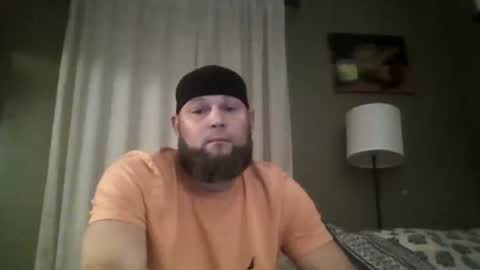 layinlow42 online show from 10/29/25, 10:39