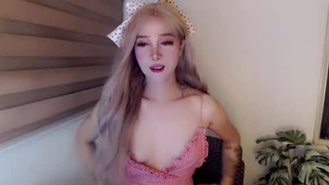 Snapshot of layla47649867 chatting on 05/26/26, 01:34 layla47649867 online show from 05/26/26, 01:34