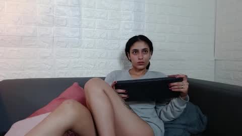 Layla online show from 02/22/25, 01:00