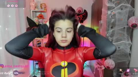 Layla online show from 10/17/25, 02:41