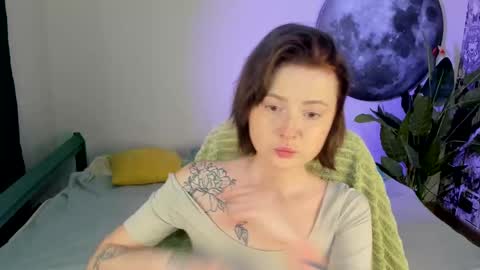 Layla online show from 12/02/25, 05:46