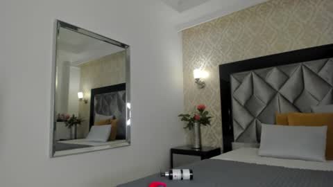 Snapshot of layla_mackenzie01 chatting on 10/06/25, 02:53 Layla Mackenzie  online show from 10/06/25, 02:53