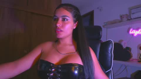 Layla online show from 07/16/26, 04:18