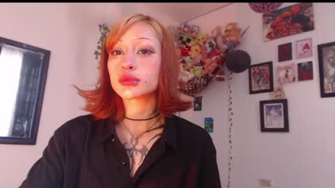 layla_quinn online show from 06/12/26, 02:05
