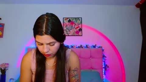 Lia and Rachel online show from 10/06/25, 01:36