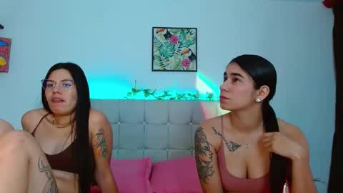 Lia and Rachel online show from 10/25/25, 01:24