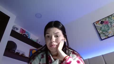 Snapshot of layla_roma chatting on 12/21/25, 07:43 Lia and Rachel online show from 12/21/25, 07:43