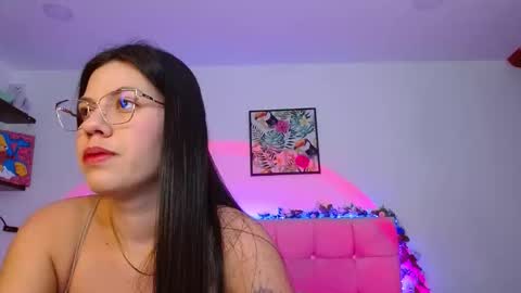 Snapshot of layla_roma chatting on 01/07/26, 12:57 Lia and Rachel online show from 01/07/26, 12:57