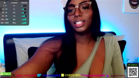 Snapshot of laylaariana chatting on 10/10/25, 02:43 laylaariana online show from 10/10/25, 02:43