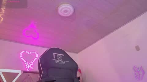 laylafoxy_tay online show from 11/26/25, 03:07