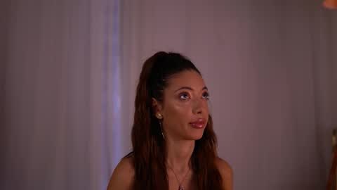 laylakristal online show from 10/05/25, 05:17