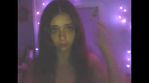 Layla online show from 09/15/25, 06:57