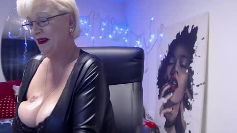 Snapshot of laylamadisonx chatting on 12/25/24, 05:58 Layla online show from 12/25/24, 05:58