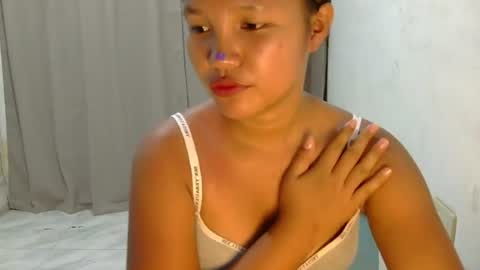 Snapshot of laylanimfa chatting on 06/11/26, 02:53 Nimfa online show from 06/11/26, 02:53