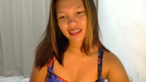 Snapshot of laylanimfa chatting on 06/11/26, 10:30 Nimfa online show from 06/11/26, 10:30