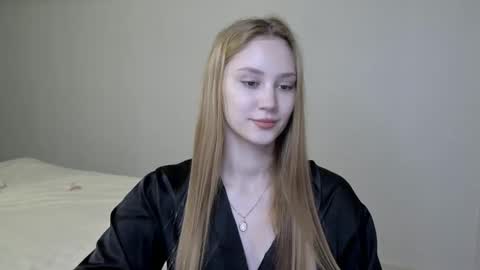 Snapshot of laylapretty001 chatting on 01/08/25, 05:48 LaylaPretty001 online show from 01/08/25, 05:48